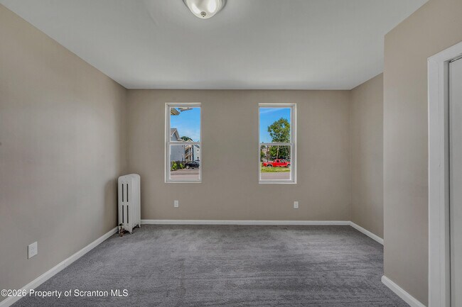 Building Photo - 314 Willow St