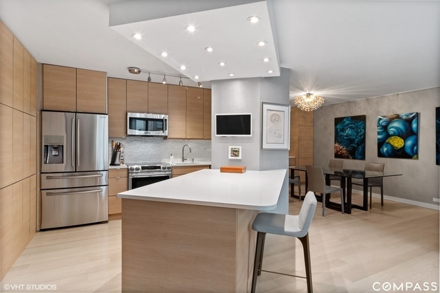 Foto del edificio - 1325 N State Pkwy