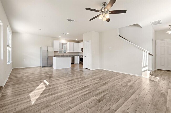 Building Photo - 116 Fiery Skipper Ln