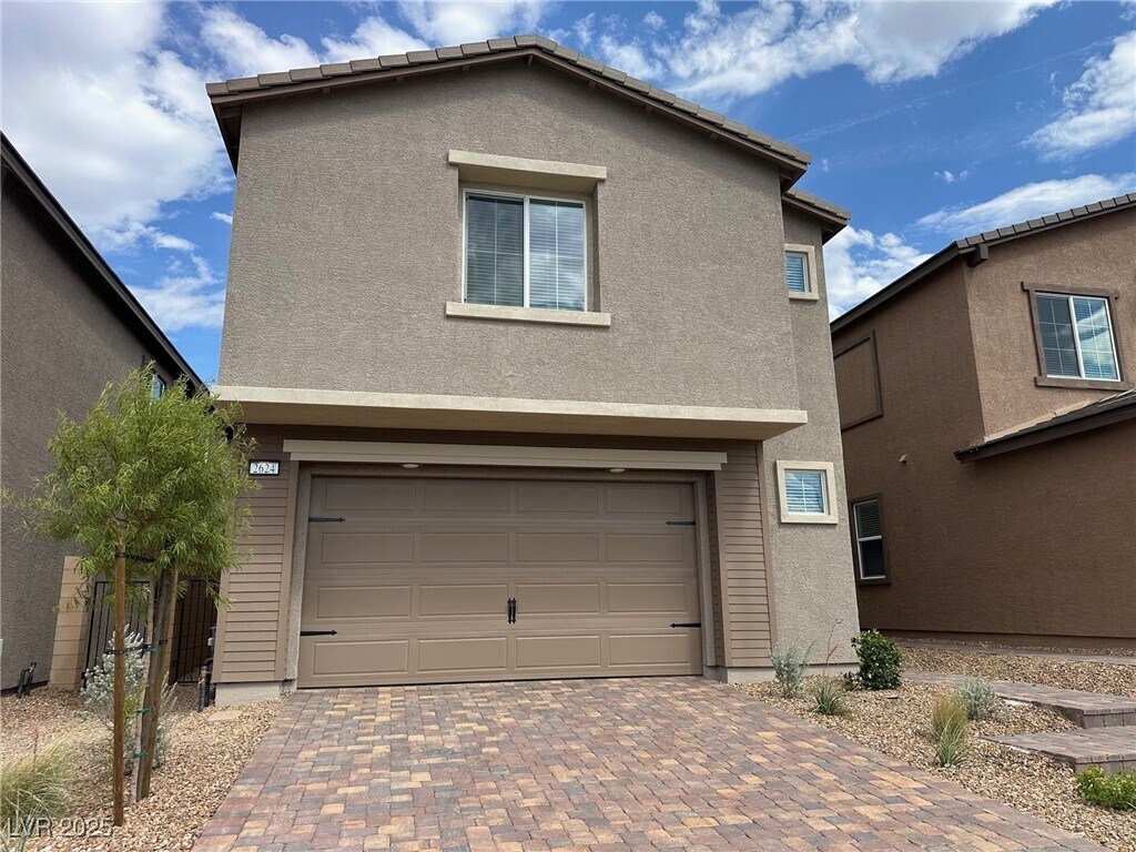 Foto principal - 2624 Tranquil Dawn St