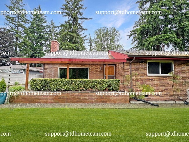 Building Photo - "Spacious 4-Bed Kenmore Retreat with Gleaming Hardwood Floors & Fully Finished Basement!"