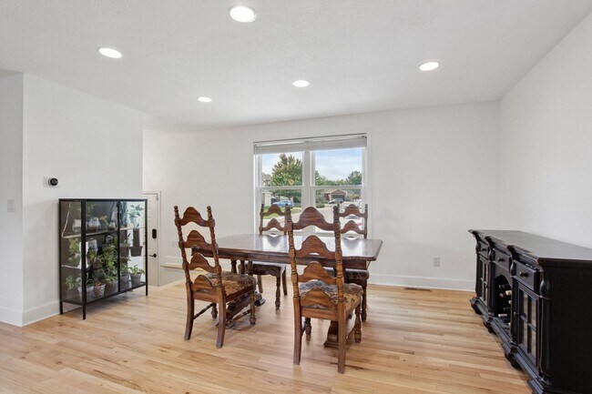 Building Photo - 17256 E Prentice Dr