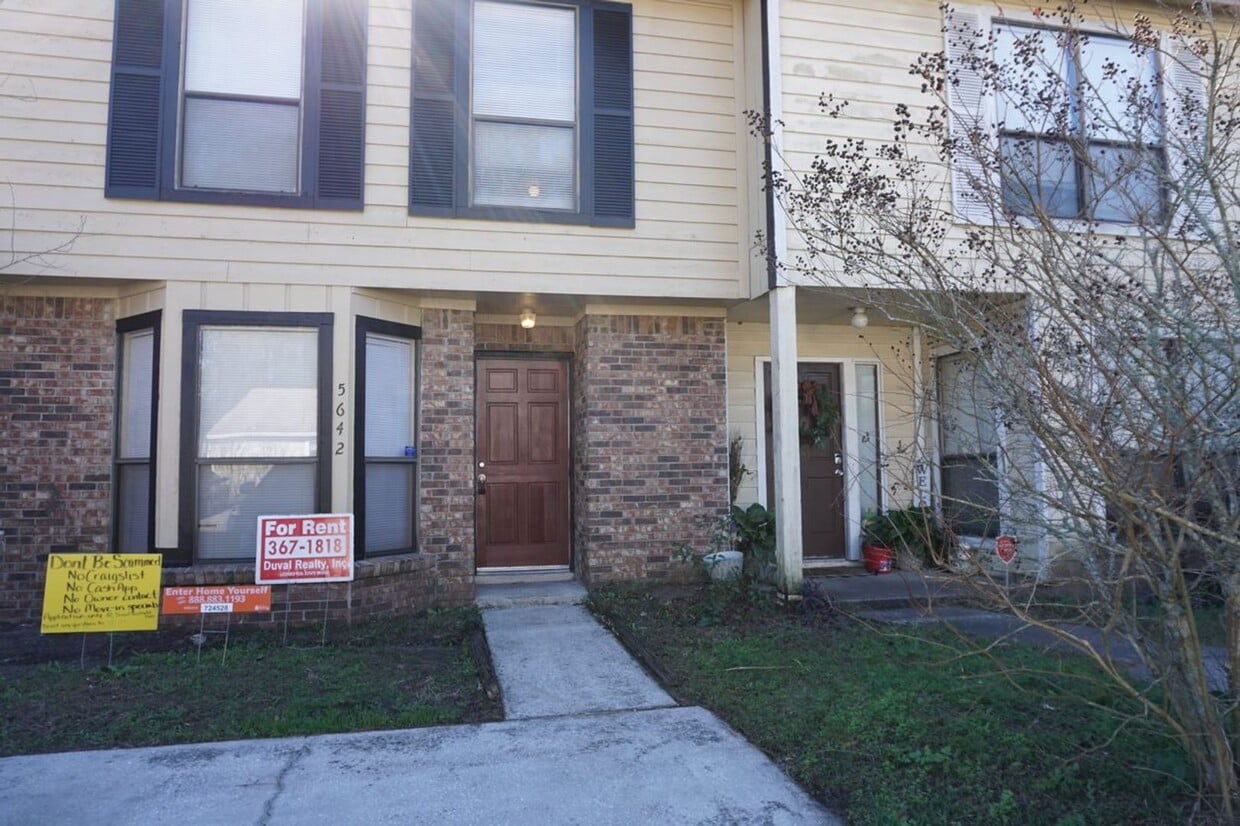 5642 Bryner Dr, Jacksonville, FL 32244 House Rental in Jacksonville