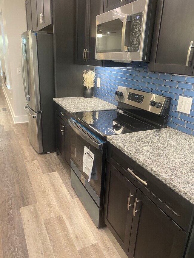 Foto del edificio - 109 Farris Ave