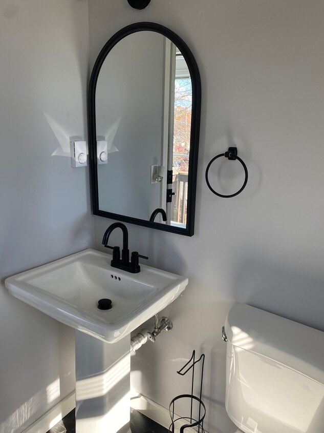 Foto principal - 60 Ashcraft Rd