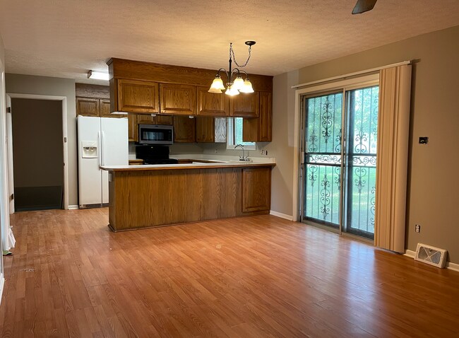 Foto del edificio - 3 Bedroom | 3 Bath House in Elizabethtown - FOR RENT