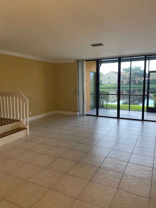 Foto del edificio - 3702 Coral Tree Cir