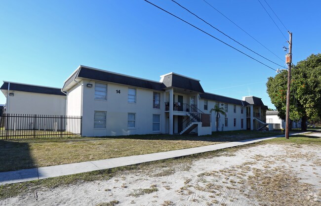 Foto del edificio - Jones Walker Palm Gardens
