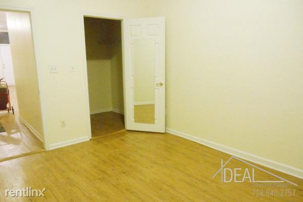 Building Photo - 176 Nevins St