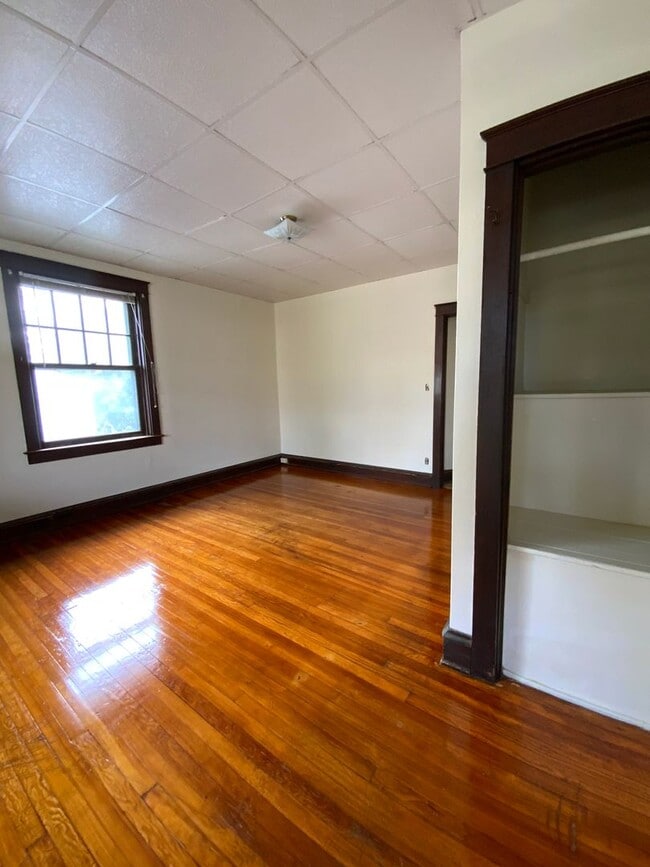 Building Photo - 48 S Hazel St