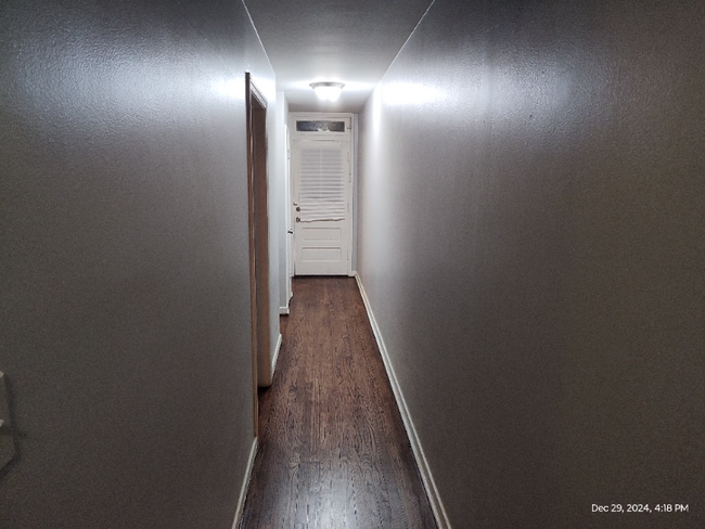 Photo - 8242 Kilpatrick Ave Apartment