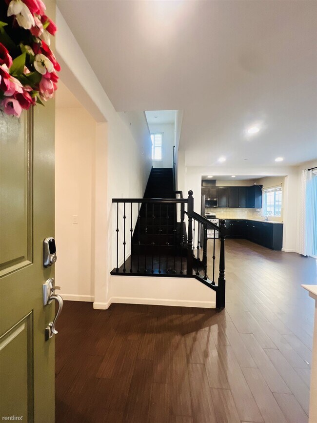 Building Photo - 4 br, 3 bath House - 3296 Vittoria Loop