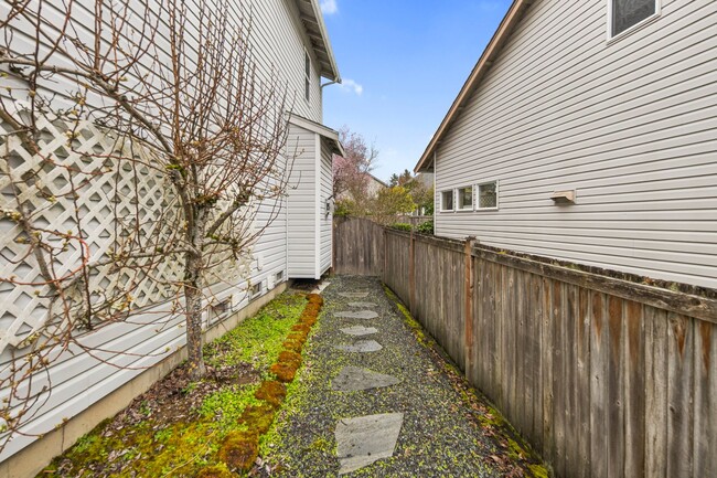 Building Photo - Great 3 Bed Home in Everett!