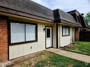 Building Photo - 12029 Greenwood Forest Dr