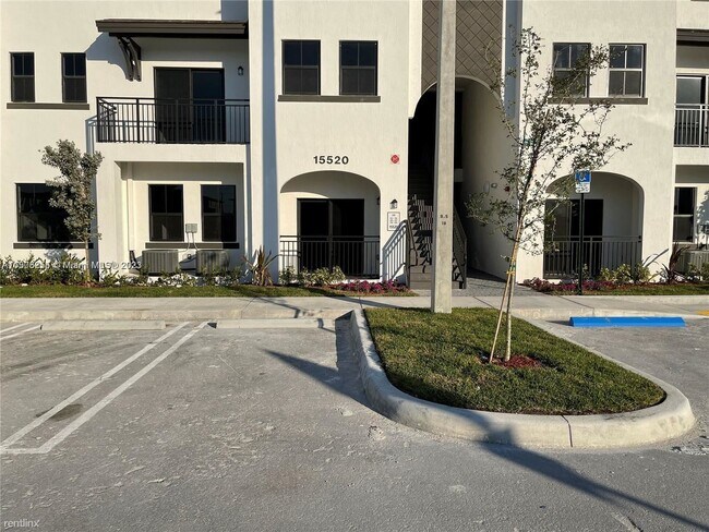 Foto del edificio - 3 br, 2 bath House - 15520 SW 136th St Uni...