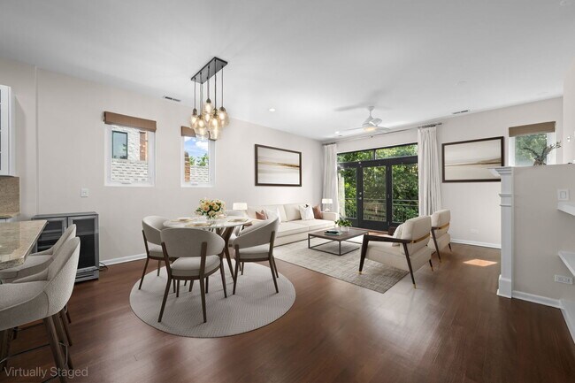 Foto del edificio - 876 N Hermitage Ave