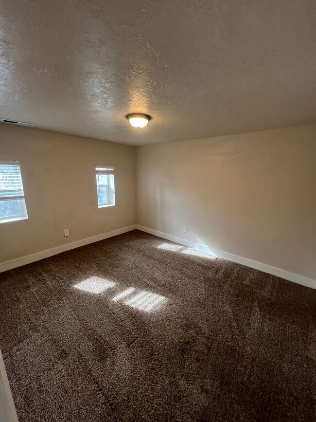 Foto del edificio - 2975 Madison Ave