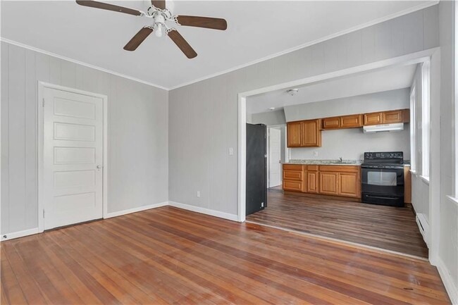 Building Photo - 109 Pocasset Ave