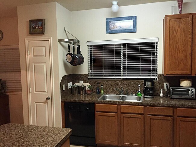 Foto del edificio - Adorable home with lots of upgrades!