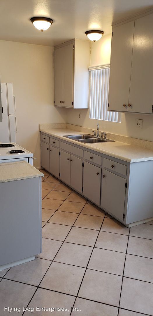 Building Photo - 4419 Rosebud Ln