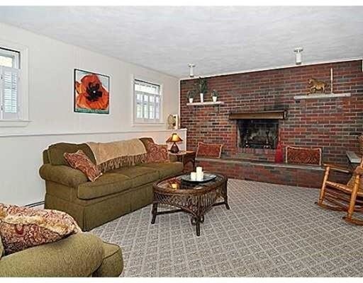 Building Photo - 21 Candlewood Dr