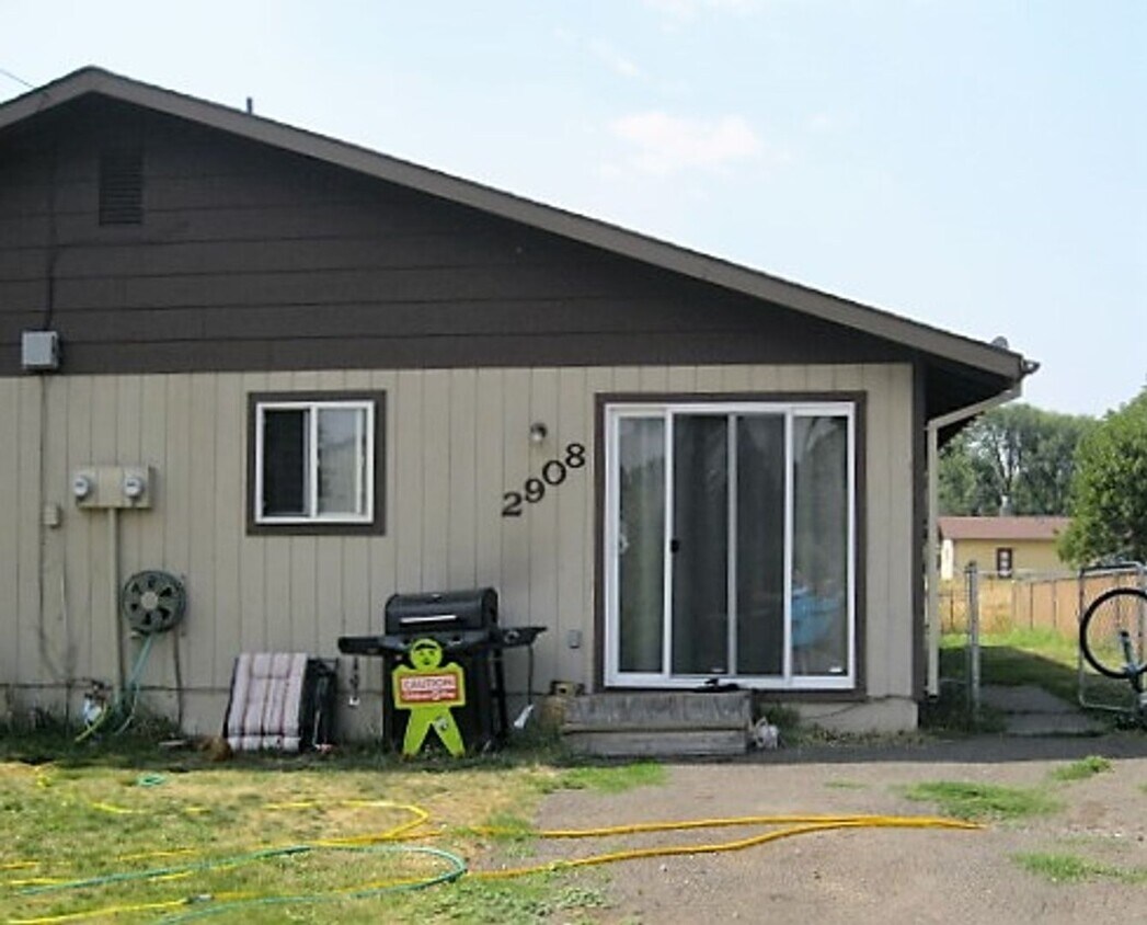 Primary Photo - N Depot Duplex