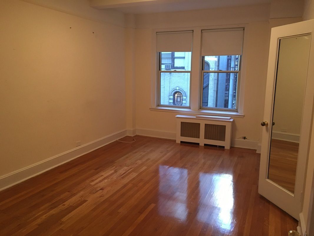 Primary Photo - 5 E 66th St