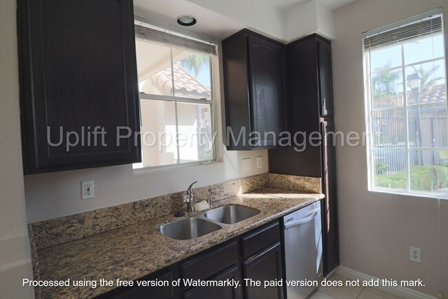 Foto del edificio - 2 Bed, 2 Bath Condo AVAILABLE NOW!