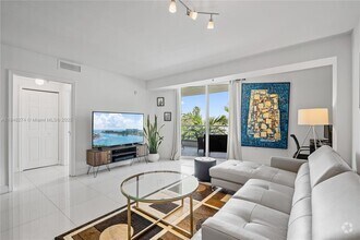 Building Photo - 6362 Collins Ave