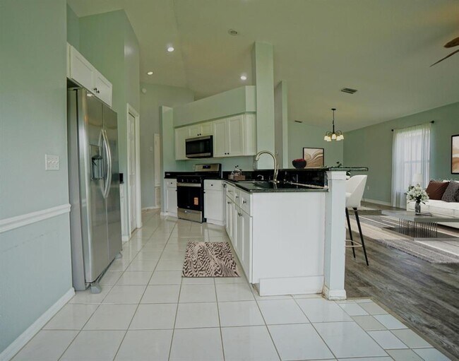 Building Photo - 2311 Cattleman Dr