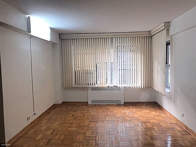 Foto del edificio - 6336 98th Pl