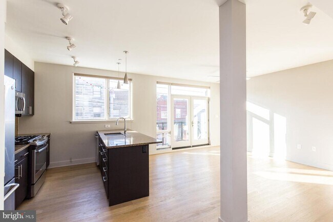 Building Photo - 1646 S 12th St