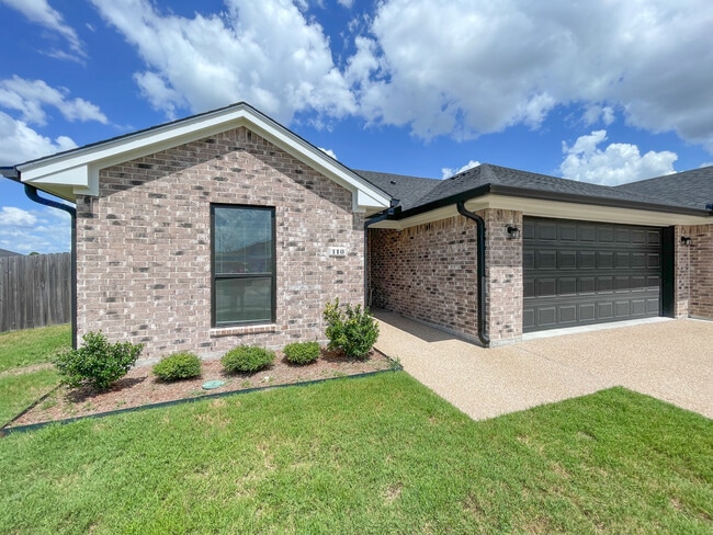 Building Photo - 110 W Windmill Way