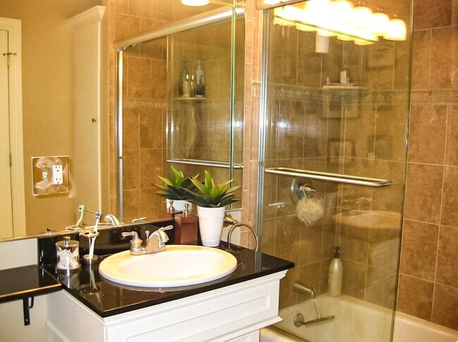 Foto del edificio - 544 28th St