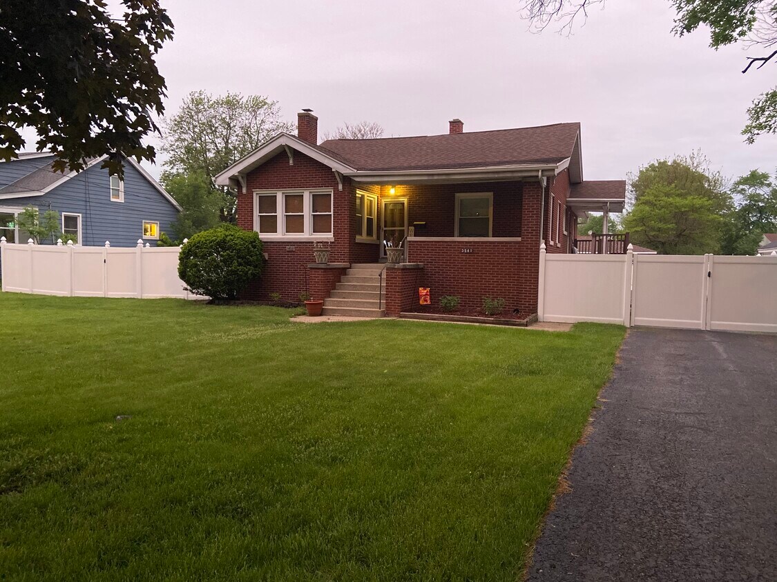 Foto principal - 3541 Ridge Rd