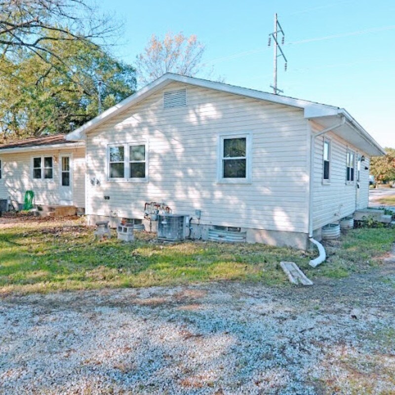 Primary Photo - 3508 S Duff Ave