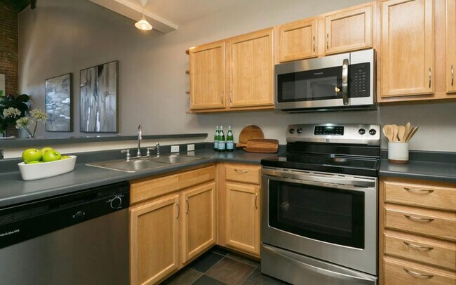 Building Photo - 2711 Welton St