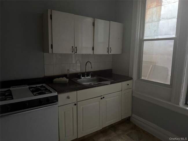 Building Photo - 126-15 Liberty Ave