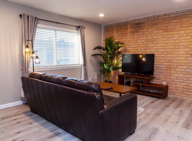 Foto del edificio - 9707 Timberside Dr