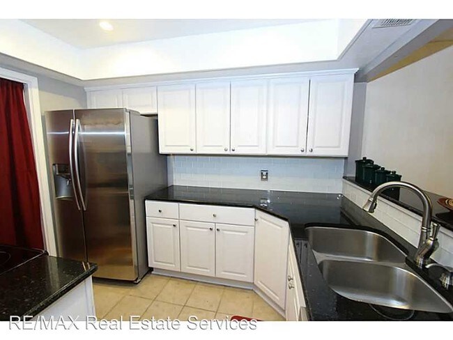 Building Photo - 107 Malibu Dr