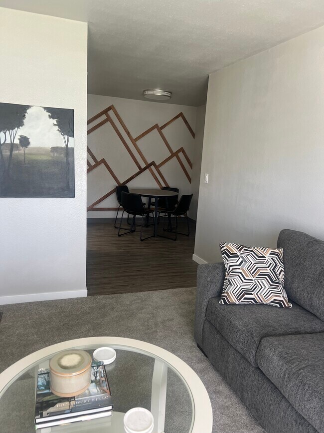 Foto del edificio - 380 Paradise Cir
