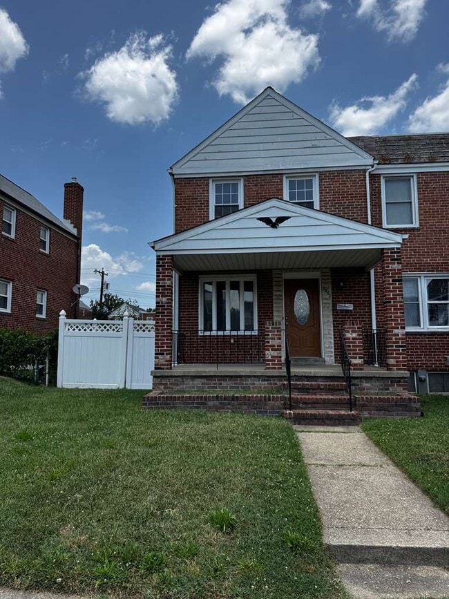 Building Photo - 7452 Lawrence Rd