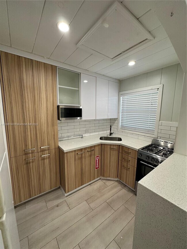 Foto del edificio - 1129 NE 17th Ave