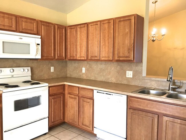 Building Photo - 2808 NW 187th Terrace