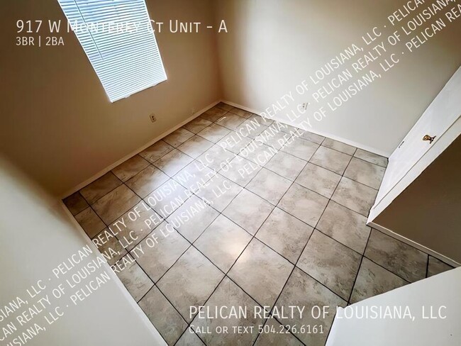 Foto del edificio - 917 Monterey Ct S