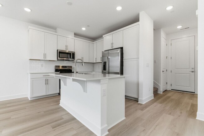 Foto del edificio - Brand New Mount Juliet Townhome