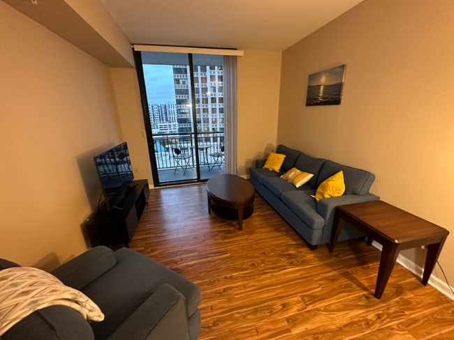 Photo - 3040 Peachtree Rd NW Apartment