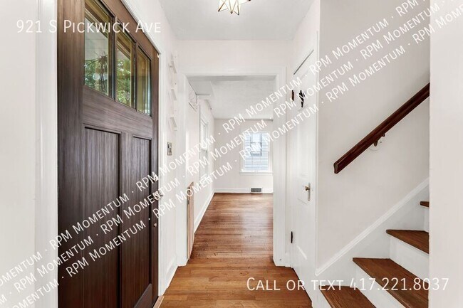 Foto del edificio - 921 S Pickwick Ave