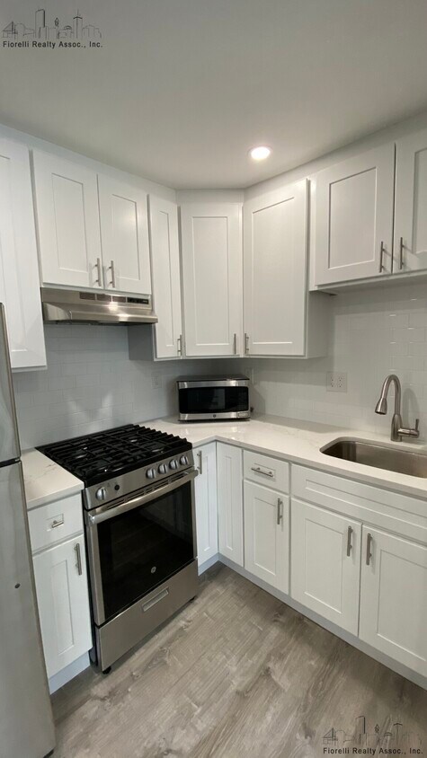 Foto principal - 95 Cottage St