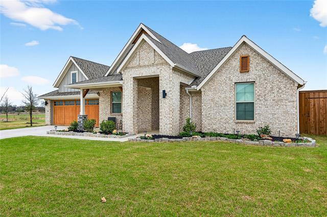 Building Photo - 215 Frio Dr